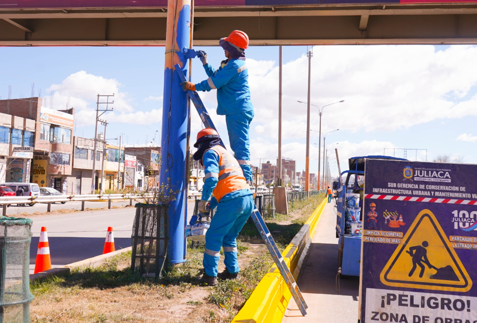 Juliaca | Municipalidad intensifica trabajos de mantenimiento en la Av. Mártires del 4 de Noviembre Juliaca | Municipalidad intensifica trabajos de mantenimiento en la Av. Mártires del 4 de Noviembre
