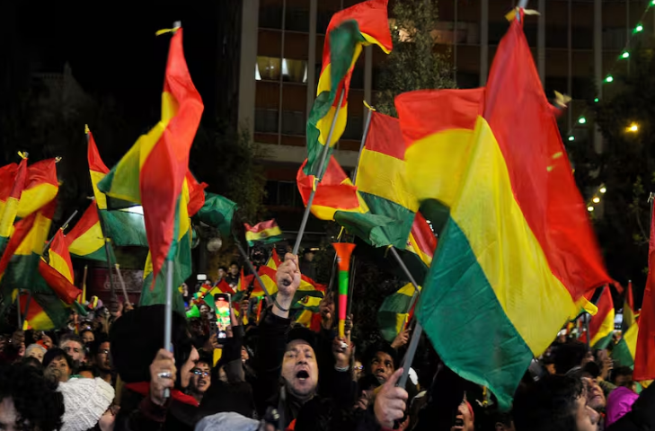 Bolivia | Candidatos de derecha lideran elecciones en bolivia tras 20 años de izquierda