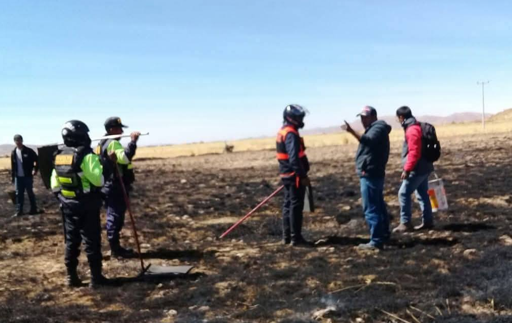 Lampa | Serenazgo y Defensa Civil logran controlar incendio en Alto Catacha Lampa | Serenazgo y Defensa Civil logran controlar incendio en Alto Catacha