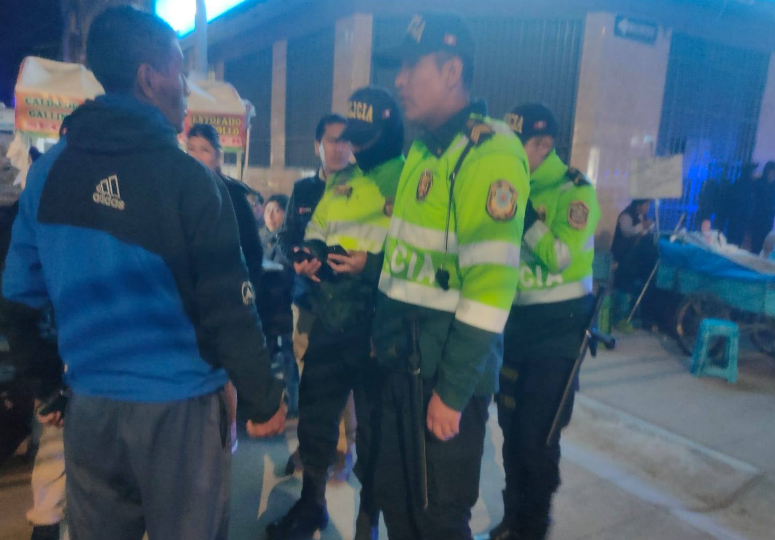 Juliaca | Control de identidad a ciudadanos extranjeros en el centro de Juliaca Juliaca | Control de identidad a ciudadanos extranjeros en el centro de Juliaca