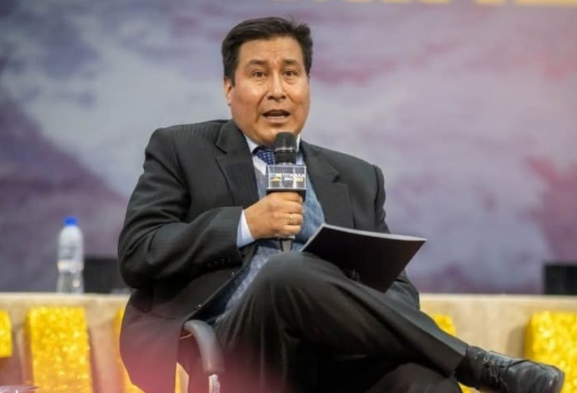 Puno | Policía Anticorrupción sorprende a funcionario usando vehículo estatal para actividades ajenas a su labor Puno | Policía Anticorrupción sorprende a funcionario usando vehículo estatal para actividades ajenas a su labor
